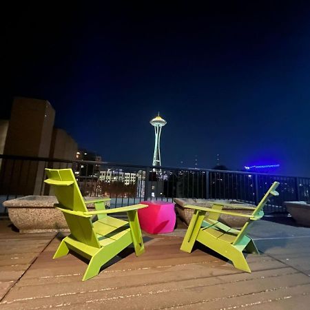 Cozy Downtown Condo Retreat With Space Needle View シアトル エクステリア 写真