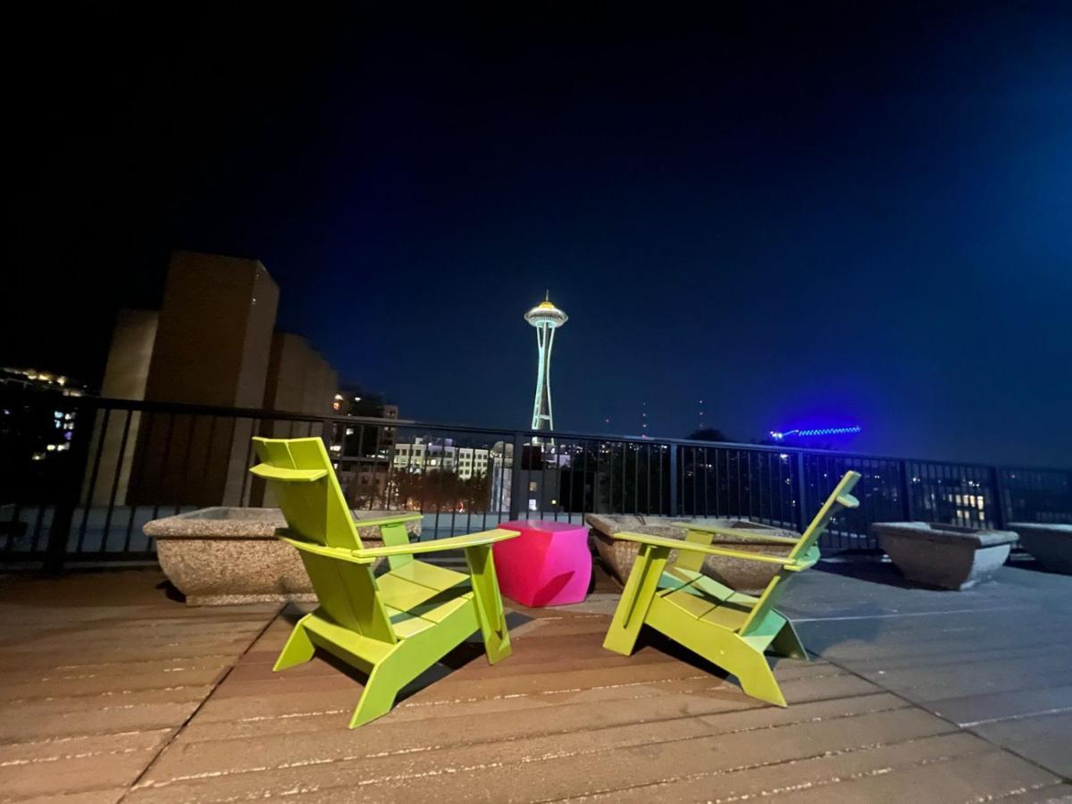 Cozy Downtown Condo Retreat With Space Needle View シアトル エクステリア 写真