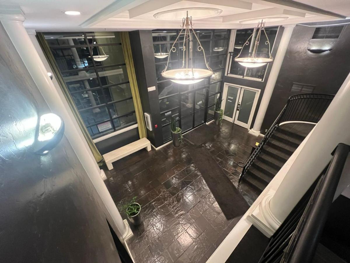 Cozy Downtown Condo Retreat With Space Needle View シアトル エクステリア 写真