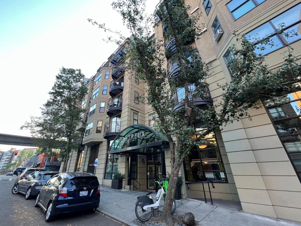 Cozy Downtown Condo Retreat With Space Needle View シアトル エクステリア 写真